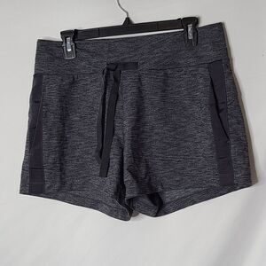 Athleta Shorts Women's Sz M‎ Metro Downtown Wide Leg Mid Rise Pocket Gray sz M